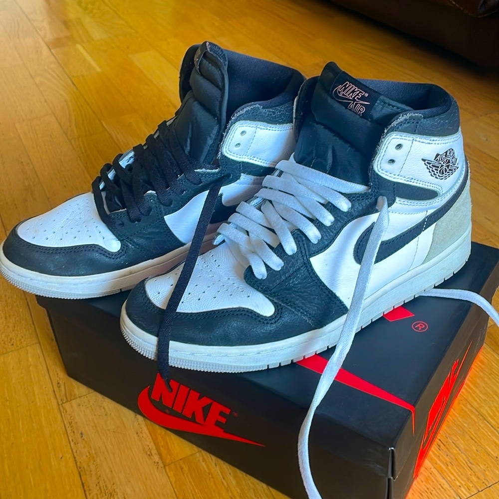 COPY - Jordan 1 retro High OG “Bleached Coral” size 9.5 with box